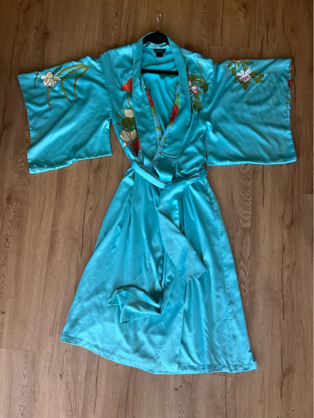 Natori Aqua Embroidered Floral Kimono Robe Long Luxe Resort Glam